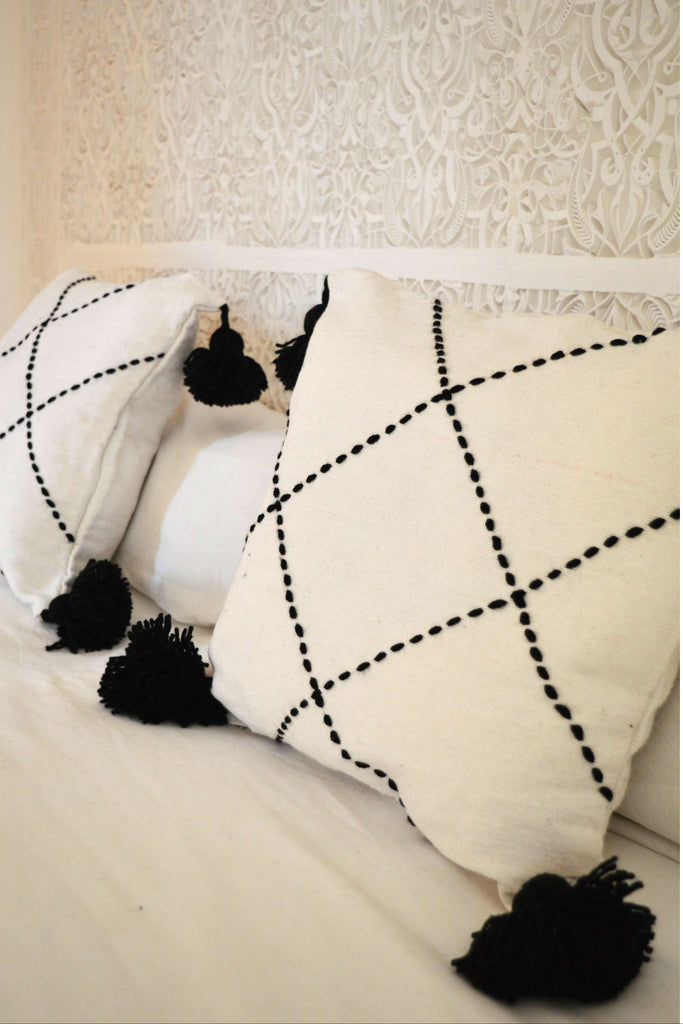 White & Black Beni Ourain Style Moroccan Cushion Pillow Cover,White & Black Beni Ourain Style Moroccan Cushion Pillow Cover