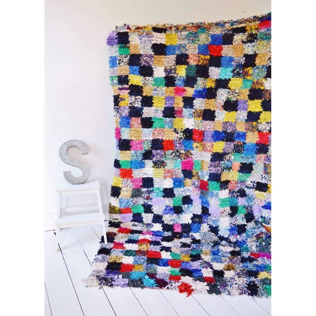 FREE SHIPPING>> Vintage Long Moroccan Boucherouite Rug, Moroccan Rug 8.5 x 5.6 ft. - Maison De Marrakech