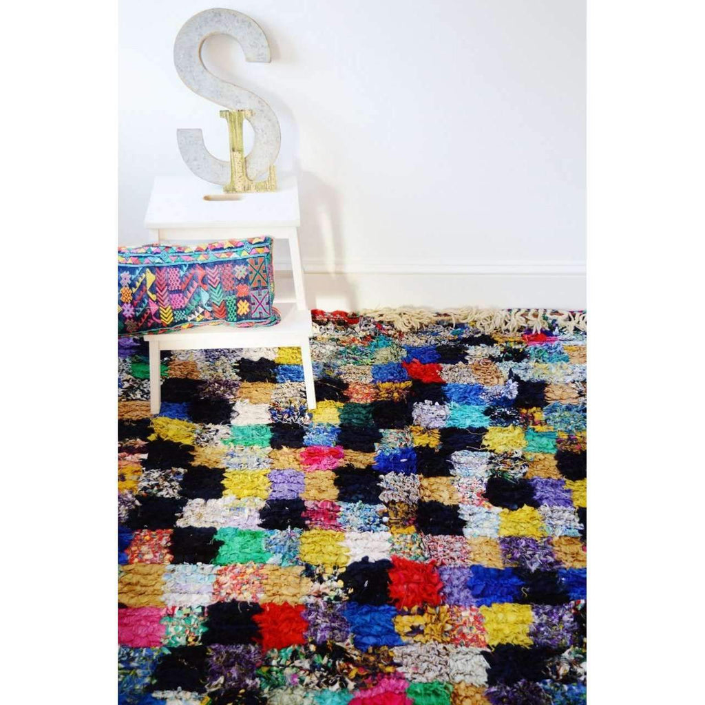 FREE SHIPPING>> Vintage Long Moroccan Boucherouite Rug, Moroccan Rug 8.5 x 5.6 ft. - Maison De Marrakech