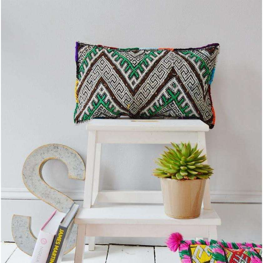 Berber Pattern Kilim Cushions-lumbar, vintage cushions No. 7 - Maison De Marrakech