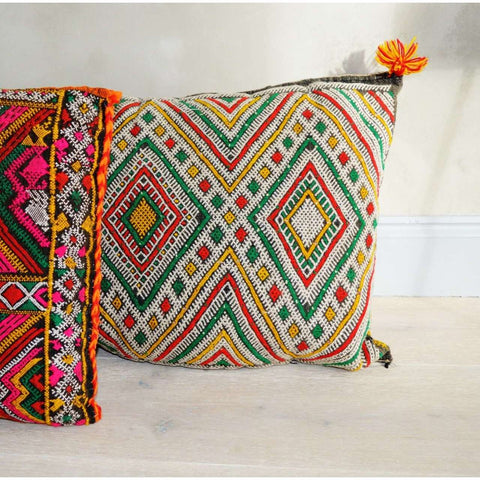 Berber Pattern Kilim Cushions-lumbar, vintage cushions No. 66 - Maison De Marrakech